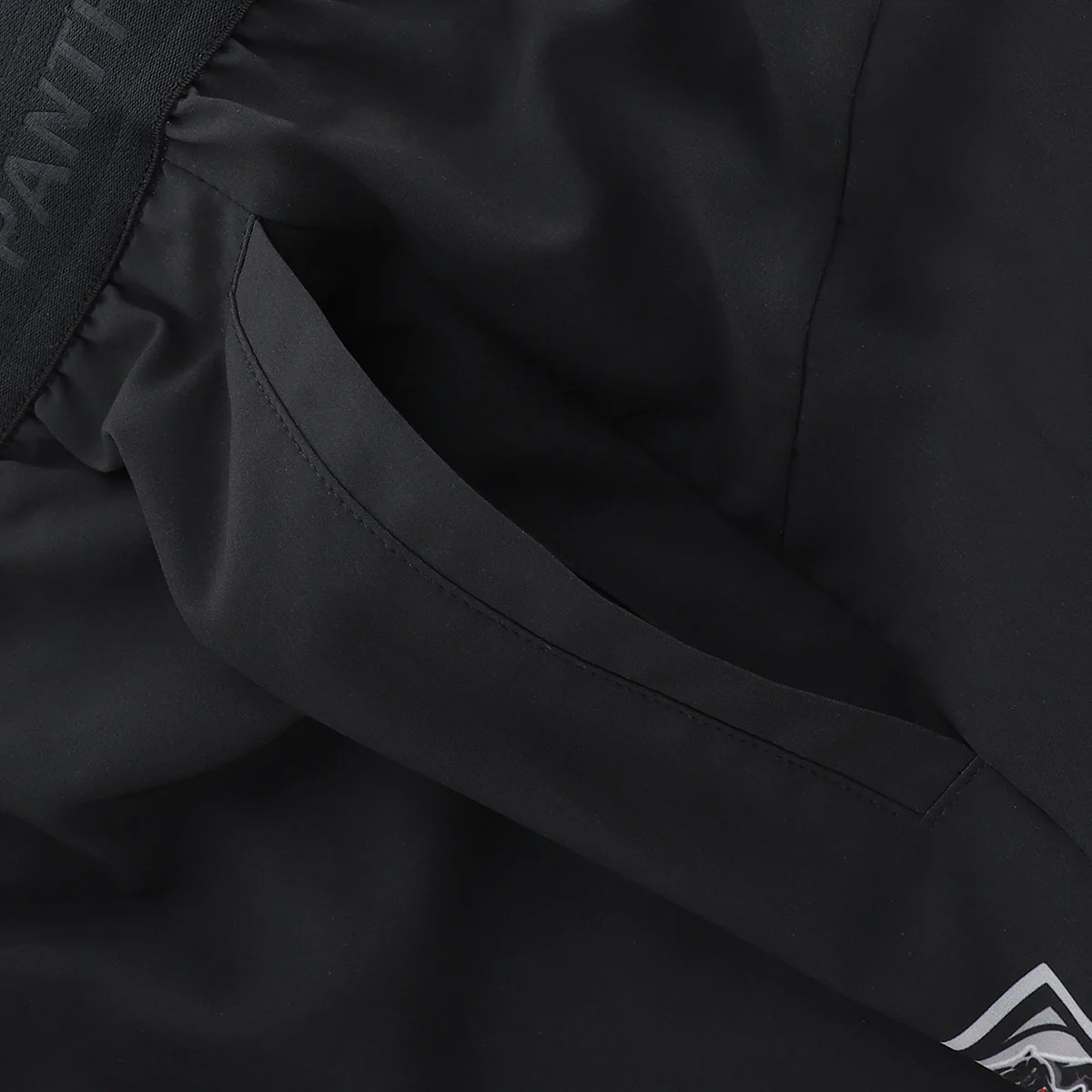 Penrith Panthers Mens 2026 Training Shorts - Image 10